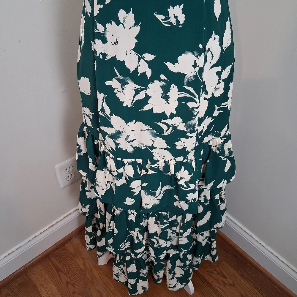 Abercrombie & Fitch Green and White Ruffled Maxi Dress Size Small - Picture 8 of 11